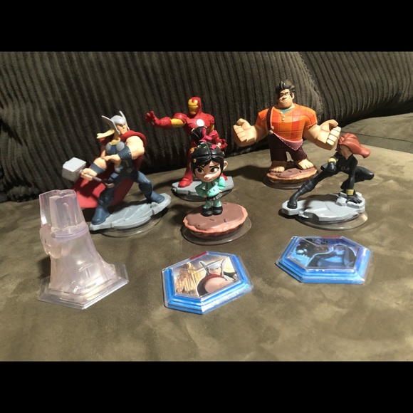 Disney Infinity bundle - Picture 2 of 11